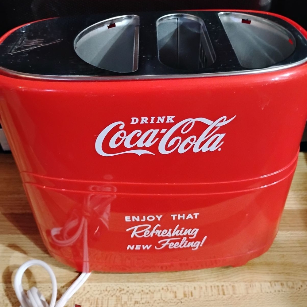 Coca-Cola Red Two-Slice Toaster